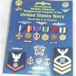 Kniha US NAVY medaile,stuky,odznaky od 2.V po souastnost